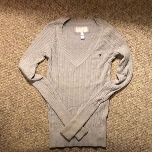 Gray American Eagle V neck cable knit sweater